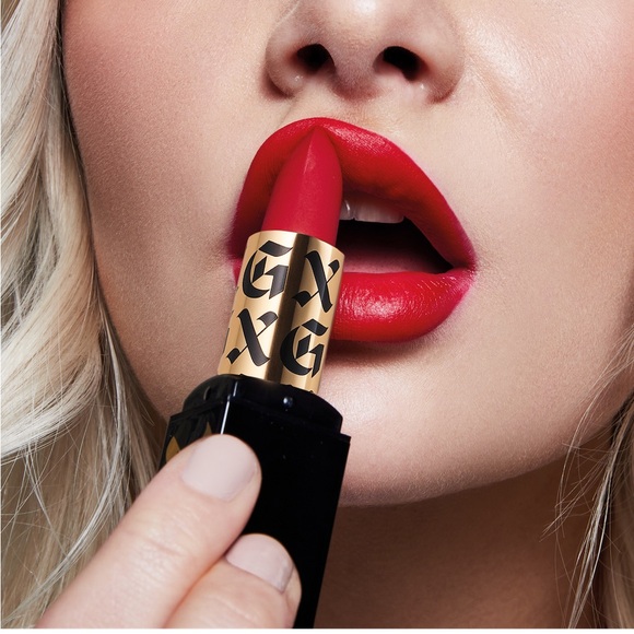 GXVE BY GWEN STEFANI Original Me Clean High-Performance Matte Lipstick - Picture 8 of 8
